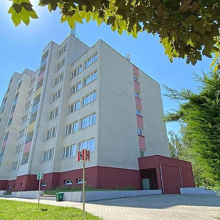 Hostel Dom Studencki Raj Wrocław Zewnętrze zdjęcie