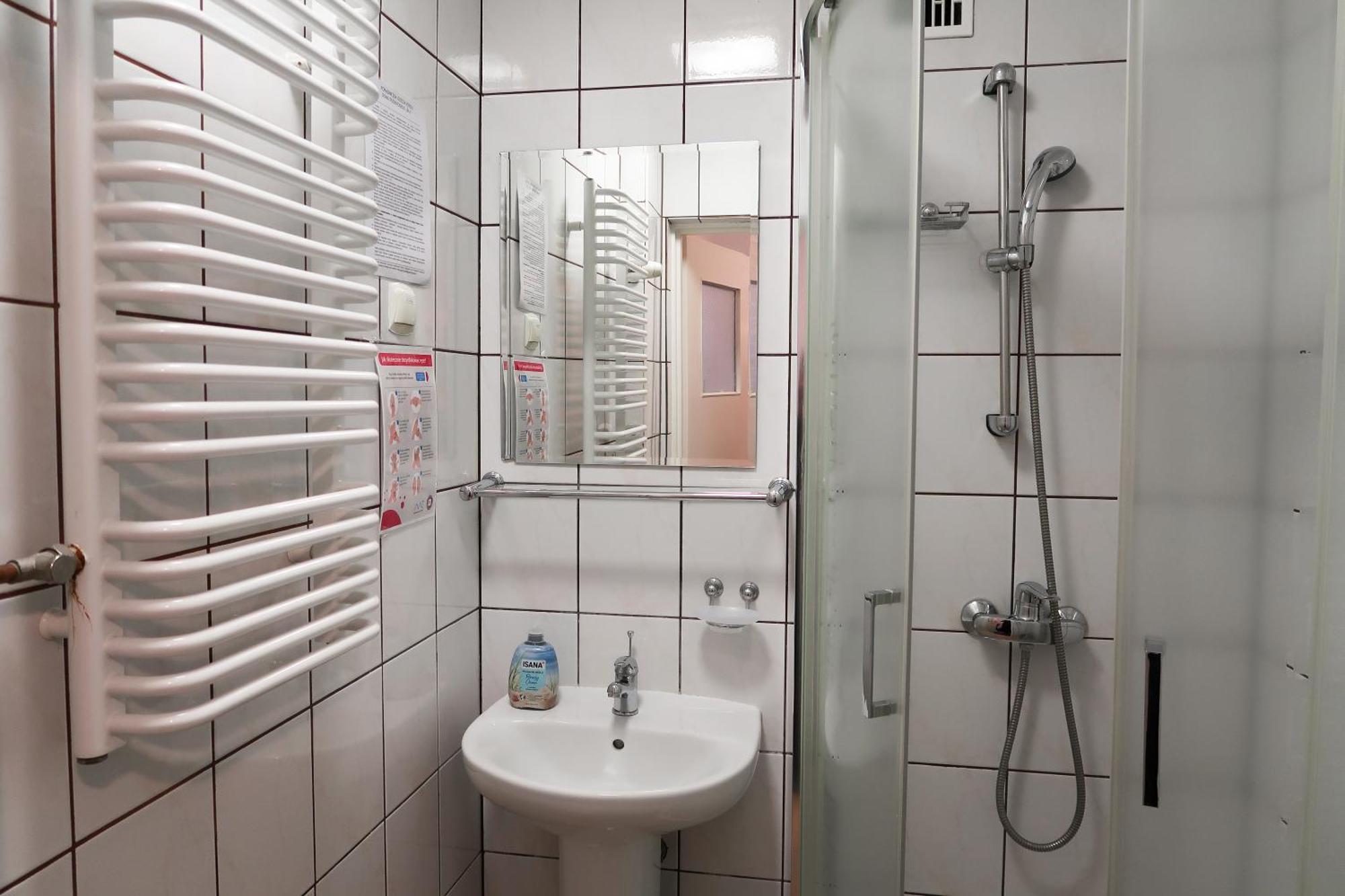 Hostel Dom Studencki Raj Wrocław Zewnętrze zdjęcie